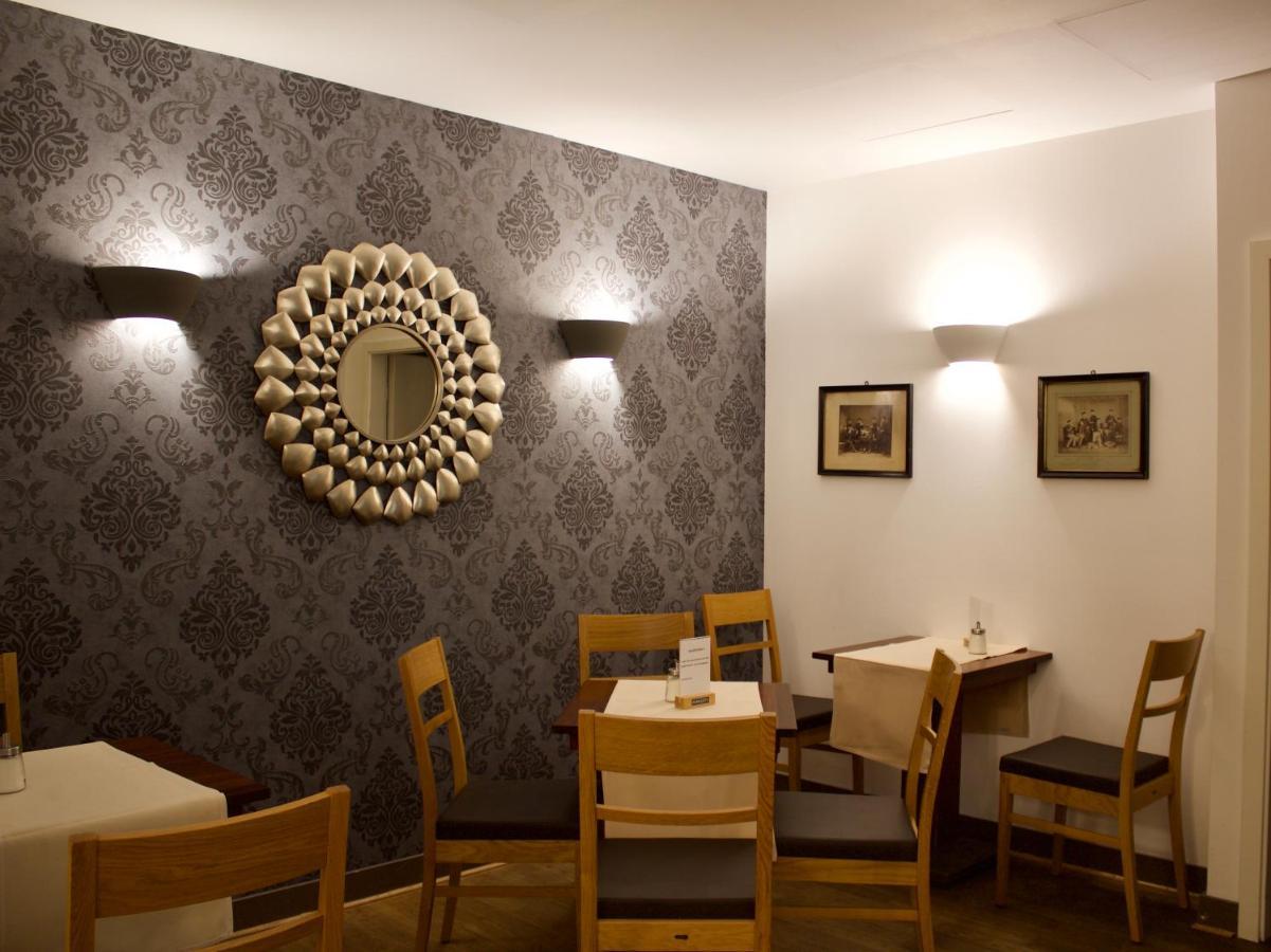 Cafe & Hotel Knoesel Heidelberg Eksteriør bilde
