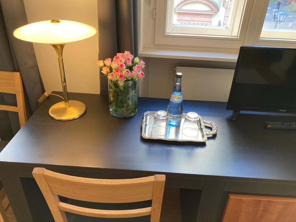 Cafe & Hotel Knoesel Heidelberg Eksteriør bilde